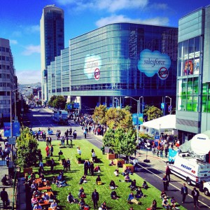 Dreamforce_outdoors